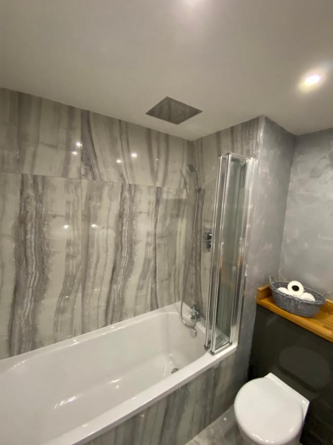 Bloxwich Hollemeadowヴィラ エクステリア 写真