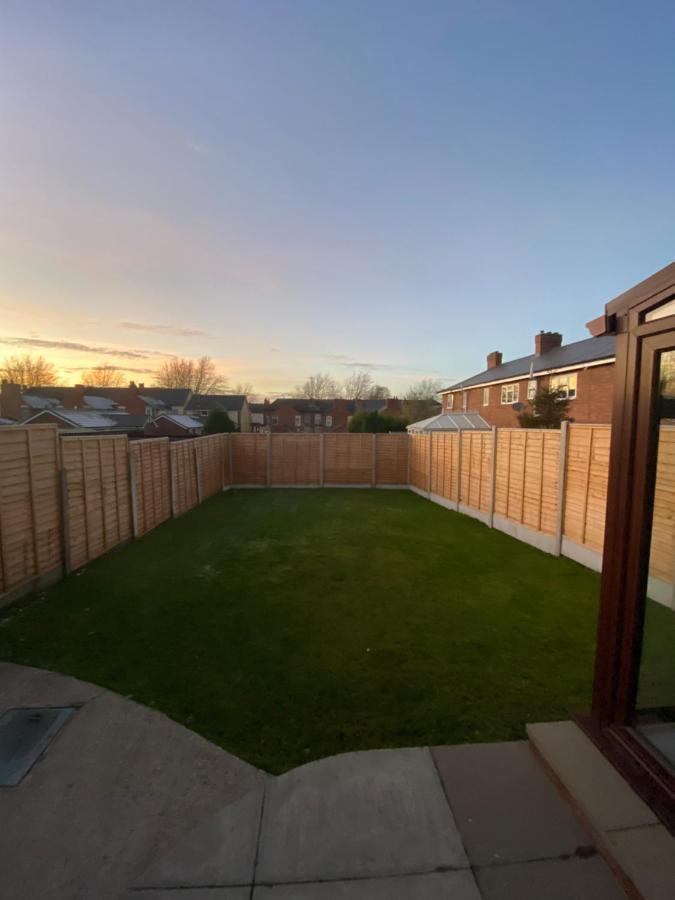 Bloxwich Hollemeadowヴィラ エクステリア 写真